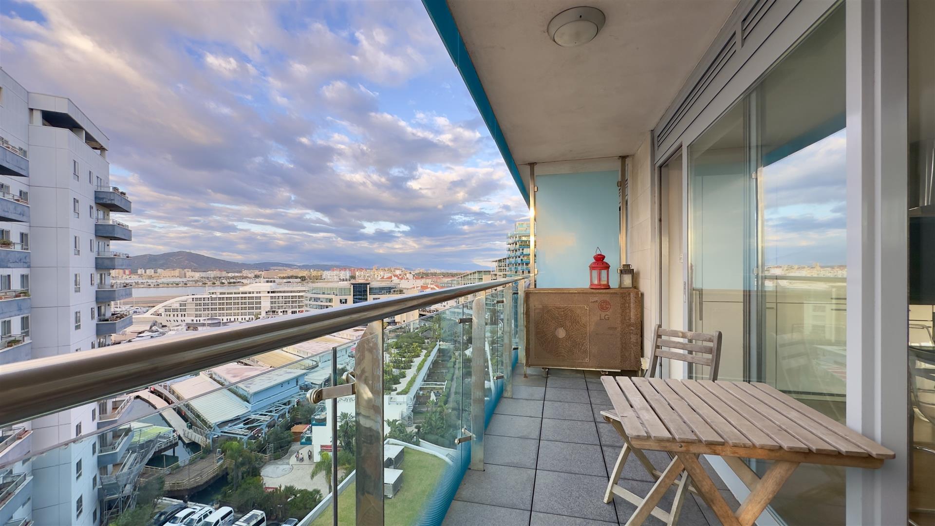 Image of Apartment - 2 Bedrooms - 1 Bathrooms for Rental in Majestic Ocean Plaza-Gibraltar, Image 7